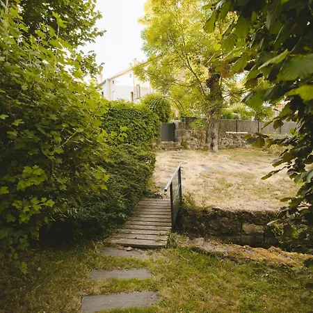 L'oustal Des Domes بيت ضيافة 3*